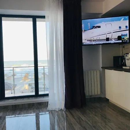 Anias Front View Of The Black Sea 14b Năvodari