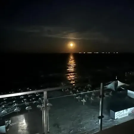 Anias Front View Of The Black Sea 14b